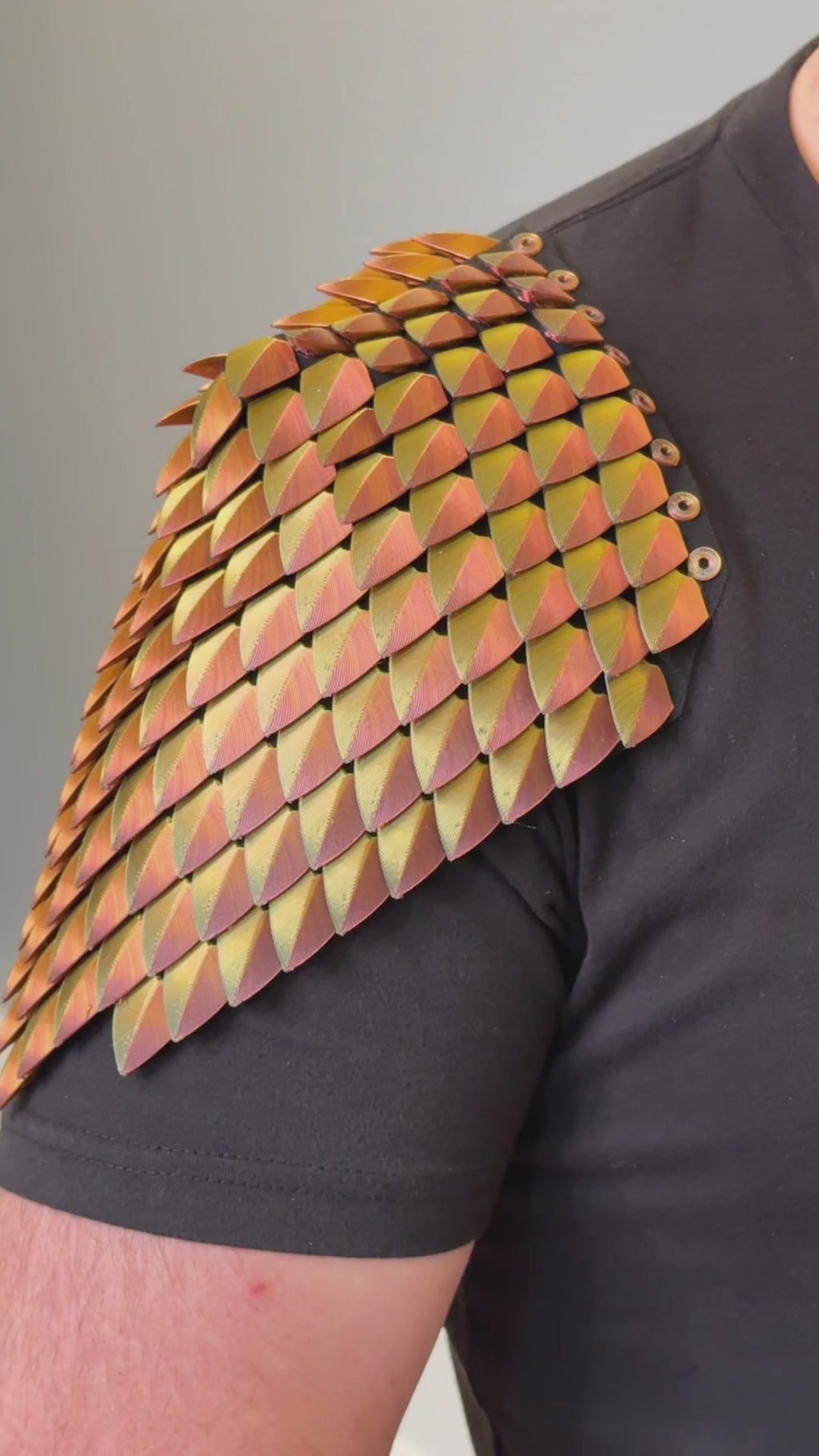 3D Printed Dragon Scale Shoulder Armor Pauldron - Flexible Fantasy Cosplay & LARP Armor