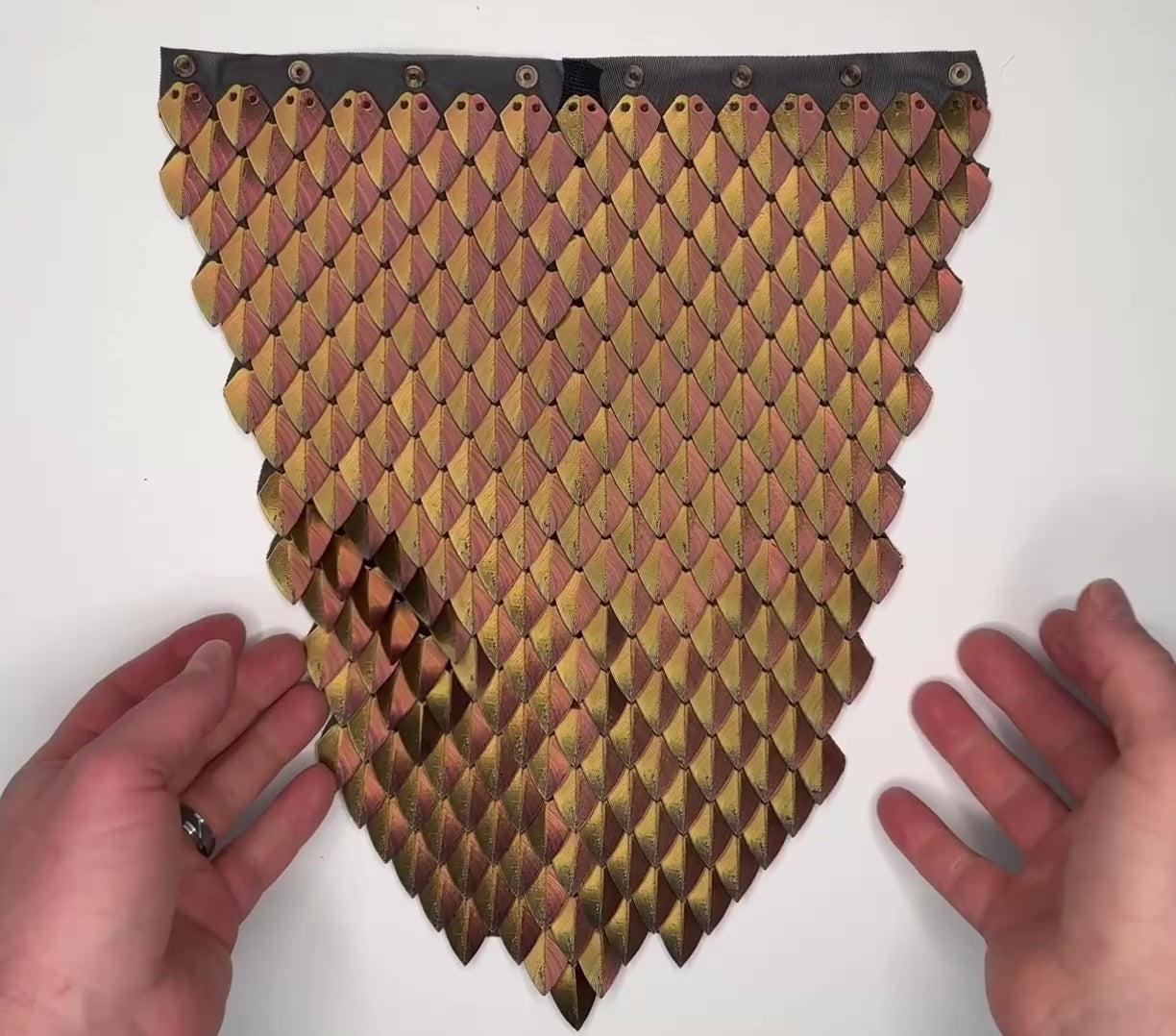 3D Printed Dragon Scale Hip Armor Fauld - Flexible Fantasy Waist & Hip Armor for Cosplay & LARP | Single